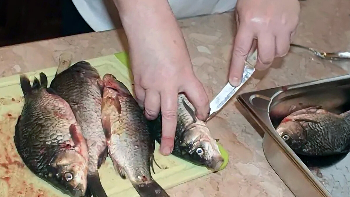 Чистка карасей