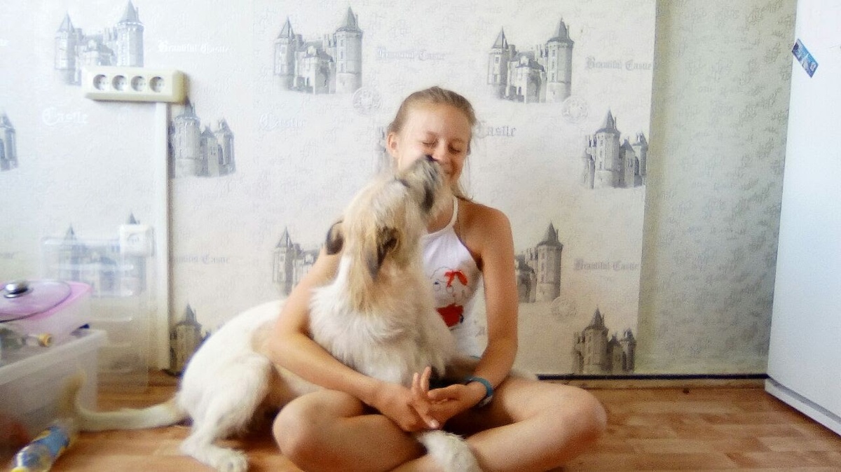 Дочь с собакой!