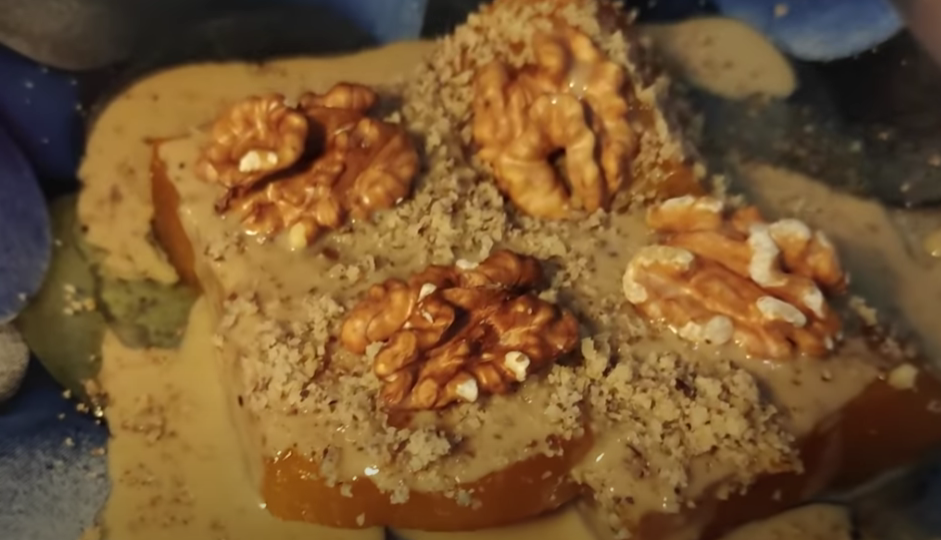 Повар турок готовит Тыкву - турецкий десерт