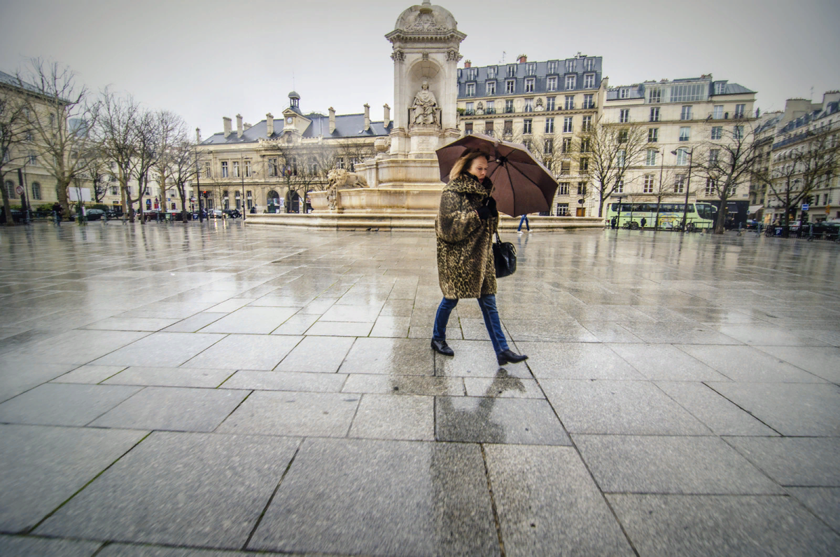 Погода в париже на 10 дней. April Paris - апрель в Париже (в.Дюк). Париж в декабре. Париж в конце апреля. Париж сегодня.