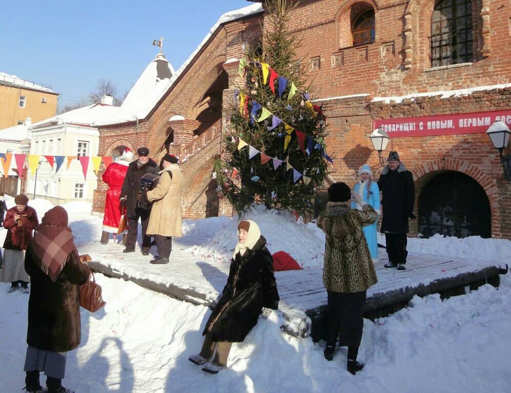"Русские горки". Источник фото: https://www.kino-teatr.ru/kino/movie/ros/126295/foto/i4/1070687/