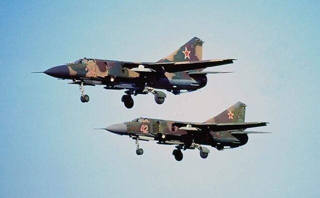 Принять воинские формирования под юрисдикцию Казахстана, создать из них обеспеченные, боеспособные и боеготовые Вооружённые силы при дефиците национальных кадров было делом непростым...