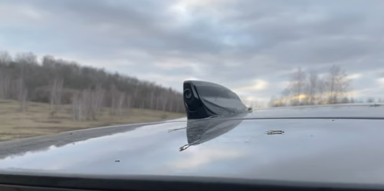 Камера заднего обзора.