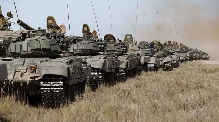 Движение российских войск у украинских границ говорит о многом