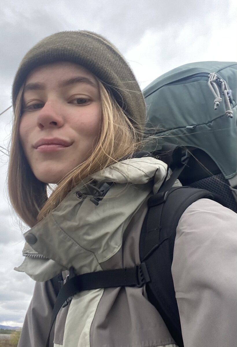 Помимо всех прочих уроков в путешествии освоен навык улыбаться, будто твой рюкзак не 23 килограмма 