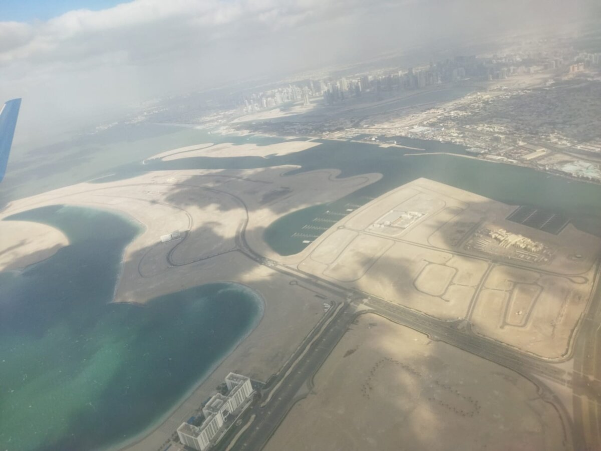 На подлёте к Дубаю, фото из иллюминатора.