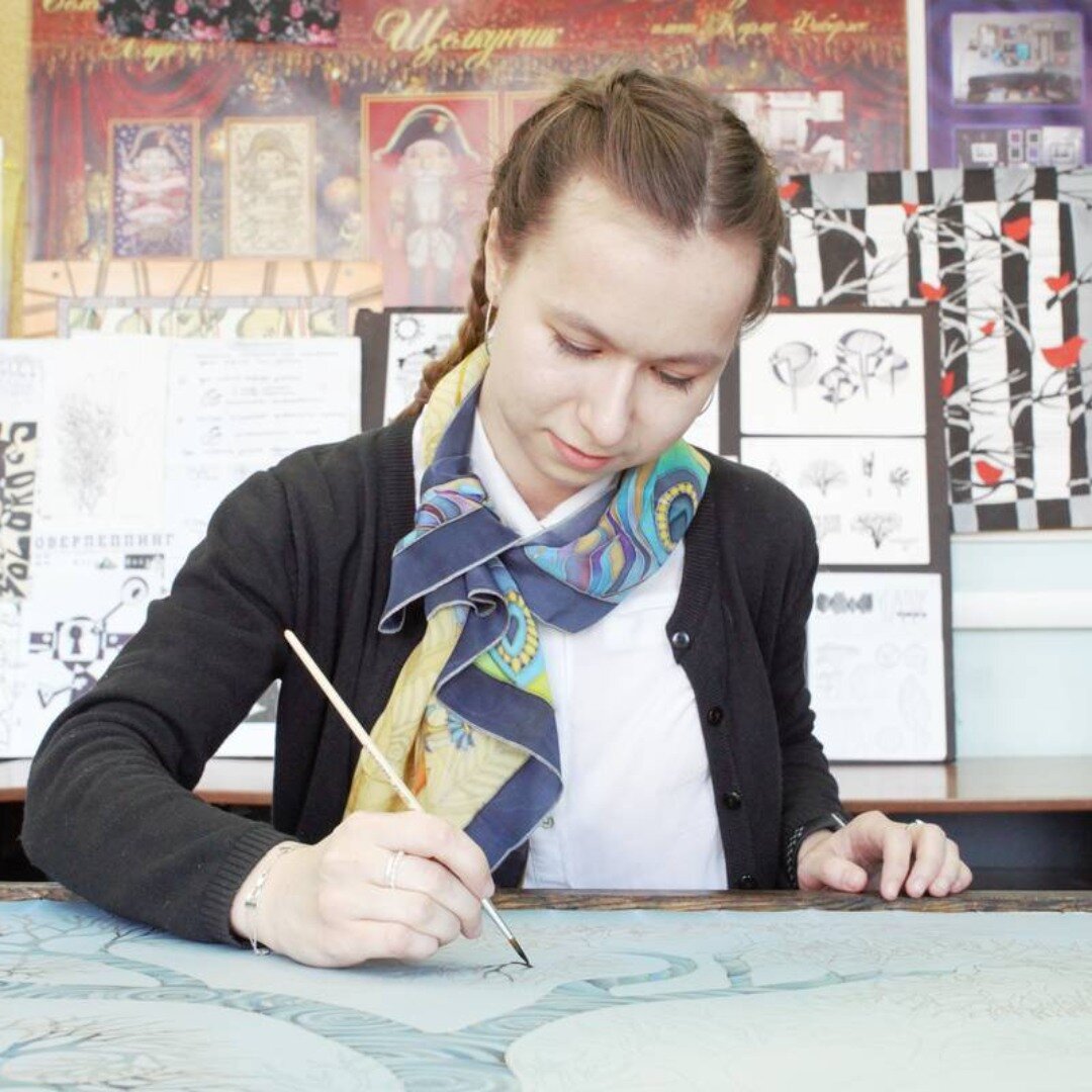 Студентка Колледжа Фаберже Даша Емельянова 