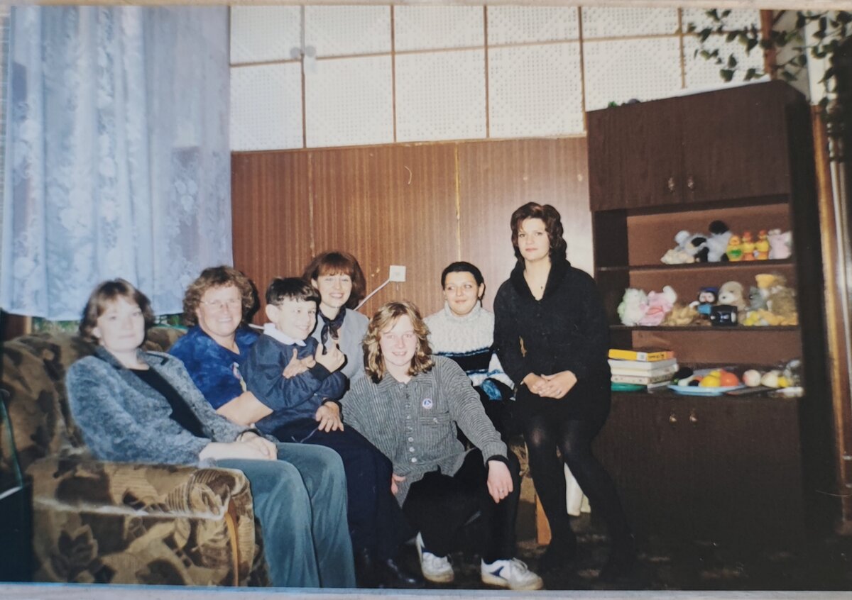 Наша команда: логопеды, психологи, воспитатели. Слева Лариса Геннадьевна, рядом Ирис Юханссон. 