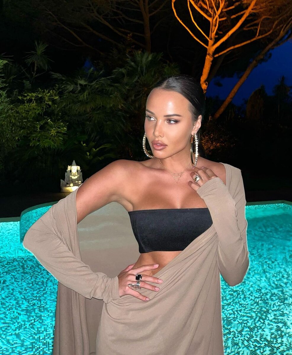    Анастасия Решетова снялась в Сен-ТропеСоцсети Анастасии Решетовой