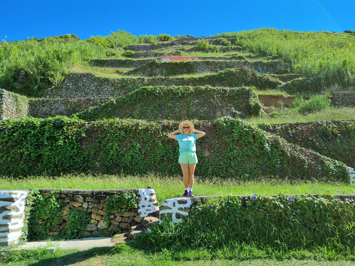 Идем на обзорную площадку. Прая-да-Витория. Азоры, Португалия.