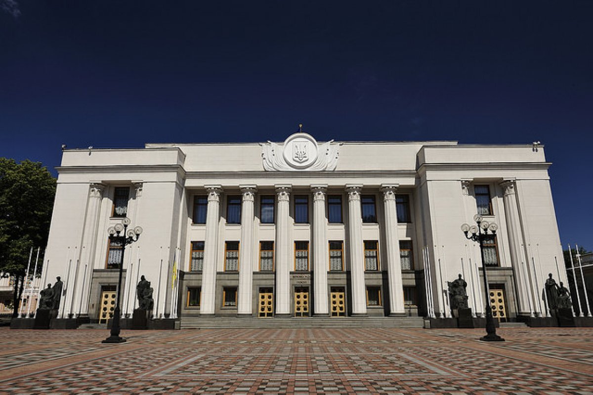    На Украине предложили заменить военную службу оборонительными работами