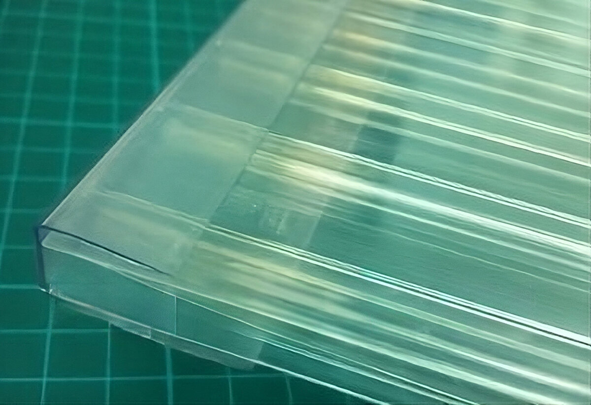 Торцевой профиль для поликарбоната