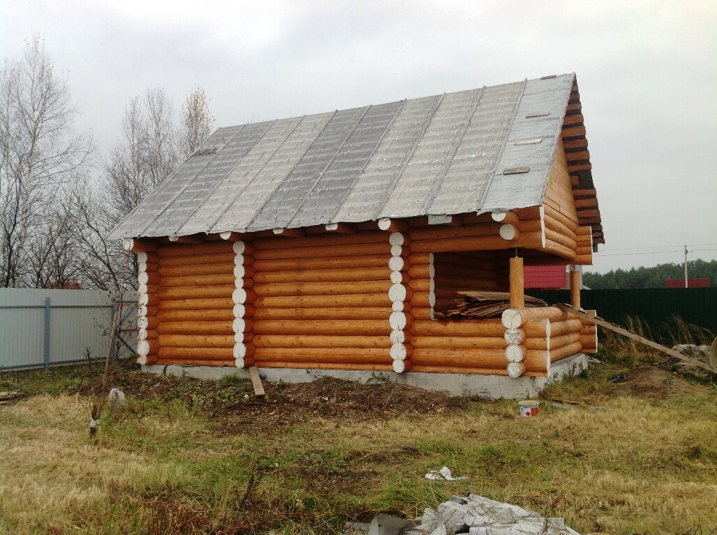 Сруб бани 6х8 с верандой в чашу. Невероятно красивый сруб!