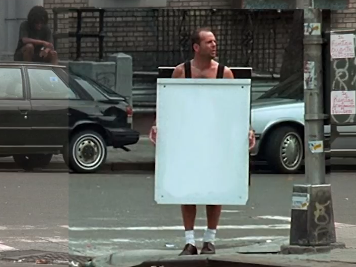 I hate niggers joker. Брюс уиллис i hate. I hate niggers собака. Брюс уиллис с плакатом в гарлеме. Крепкий орешек 3 i hate niggers.