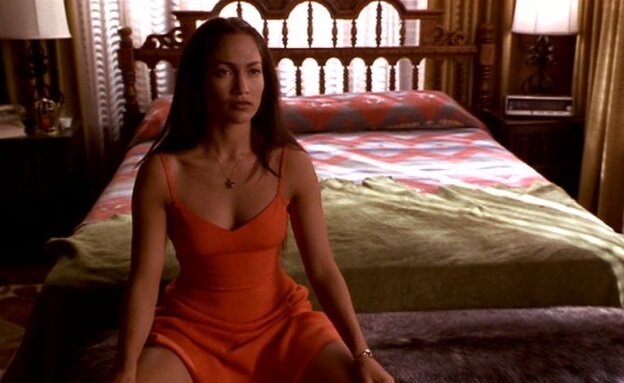 Дженнифер Лопез в фильме "Поворот" 1997 г.