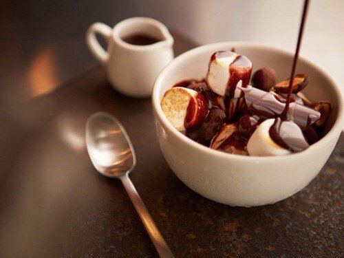 Photo: Silvio Cheesey