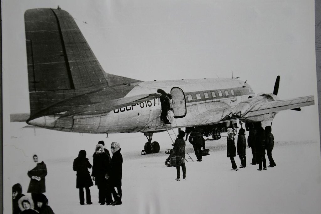 Игарка норильск. Алыкель аэропорт 1970. Старый аэропорт Игарка. Старый аэропорт Норильск. Аэропорт Надежда Норильск.