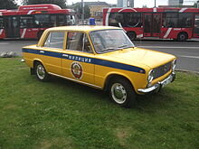 Милицейская «копейка» с гербом СССР на выставке в Тарту, июль 2014 года