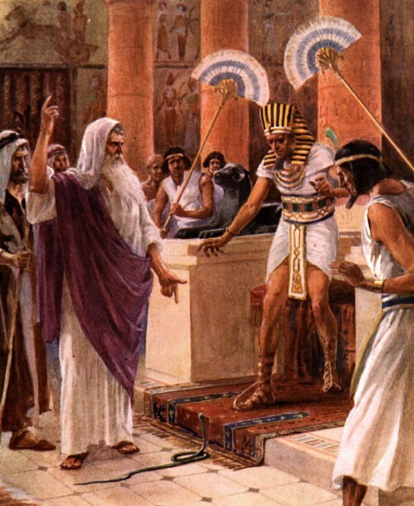 Моисей и фараон. Источник; яндекс-картинки. 