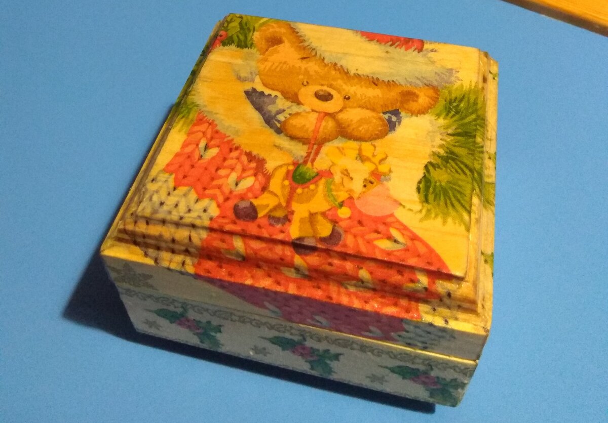 Моя первая шкатулка в технике декупаж