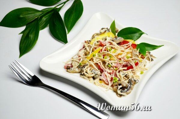   салат с шампиньонами и курицей