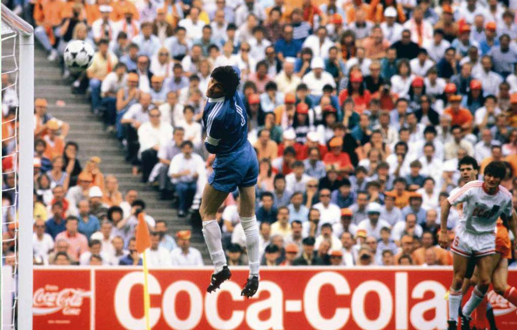 Гол ван Бастена в ворота сборной СССР в финале Евро-1988