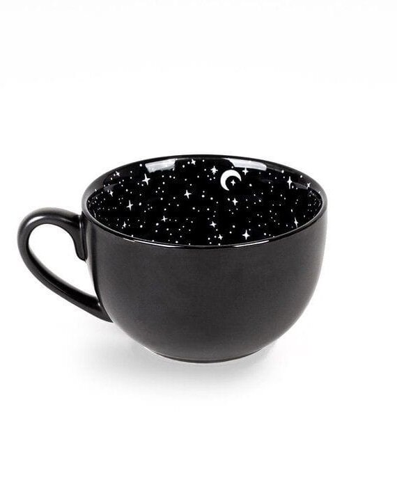 Ночное звездное небо в чашке