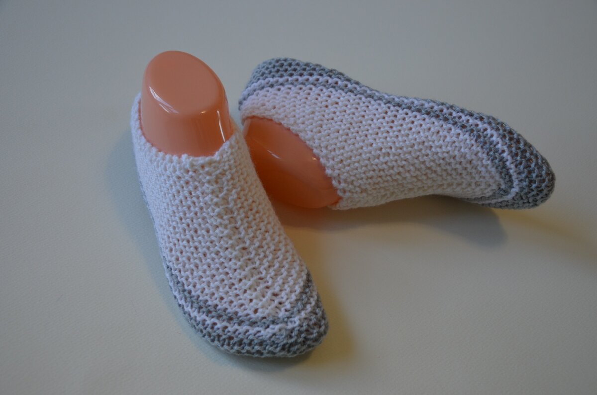 Тапочки - следки одним полотном