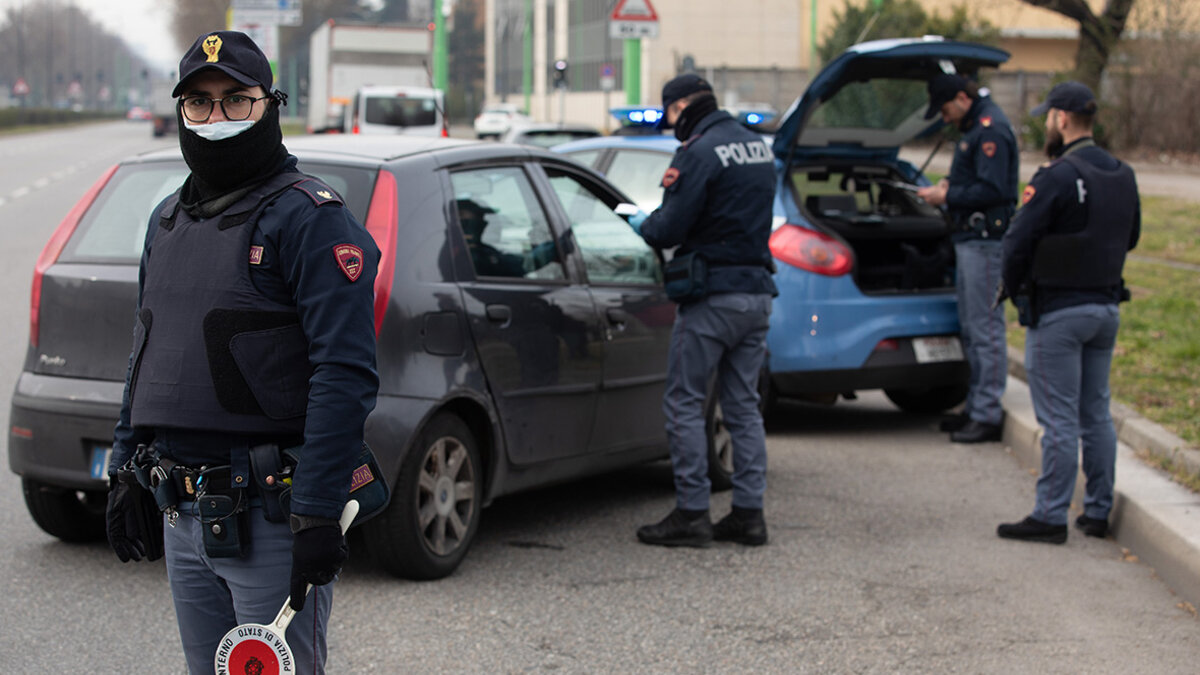 С 10 марта по 3 апреля в Италии ввели ограничение на перемещение по стране.