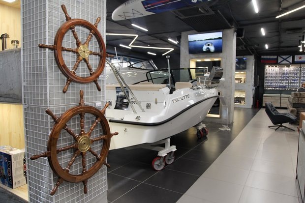 «Наши лодки ходят уже 13 лет, и самые первые катера сейчас перепродаются, сдаются в trade-in, они до сих пор на воде»