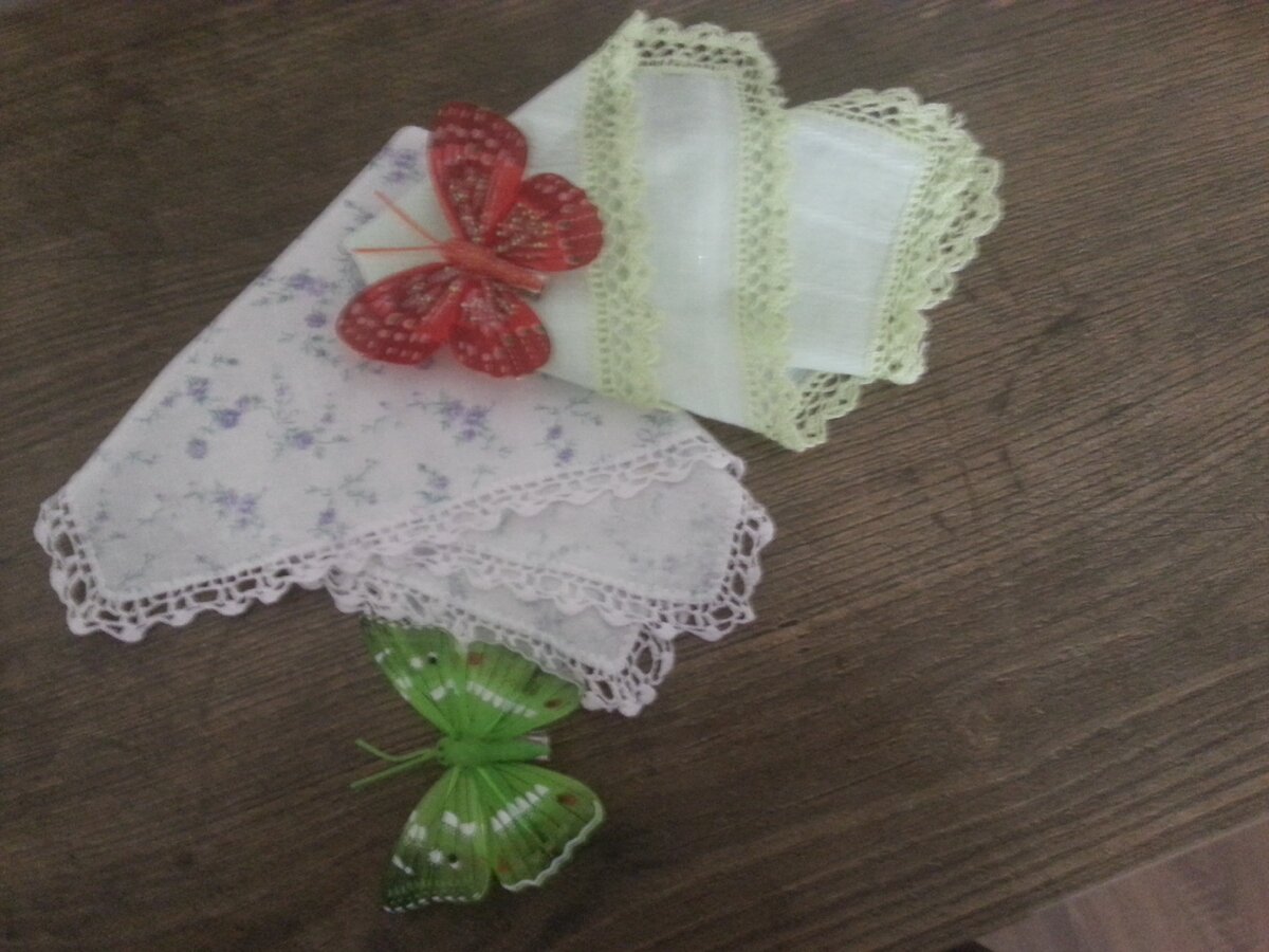 носовые платочки с кружевом. носовой платок. льняной платок носовой. носовые платки тканевые. пошив носового платочка.
