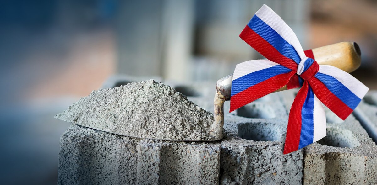 Коллаж на обложке: Анна Бабич 