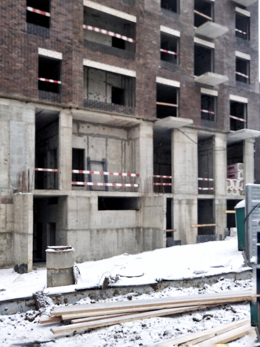 фото автора. Так выглядит дом, построенный на семьдесят процентов