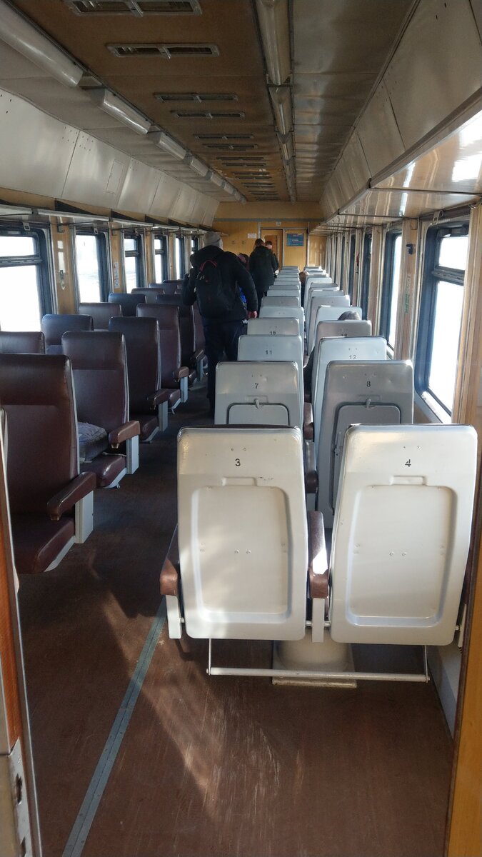 Пригородный поезд Углич-Савёлово