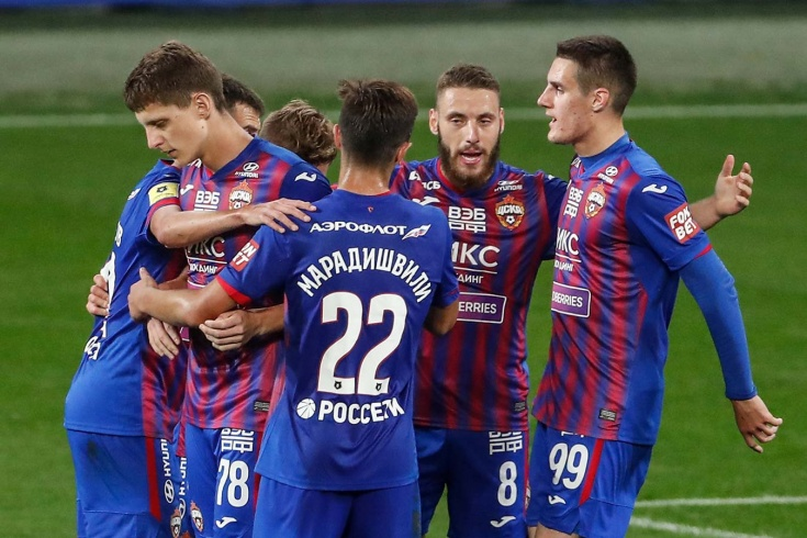 Команда в этом сезоне смотрится гораздо увереннее и стабильнее. Второе место и 4 очка отставания от конкурентов оставляет надежду на чемпионство.