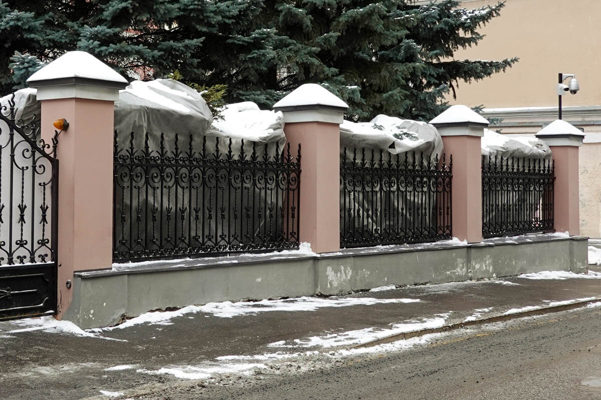 Лучший советский фильм 1971 года снимали в Средней Азии и Москве. Евгений Иванович Трошкин жил в доме по адресу Проспект Вернадского, 49.-23