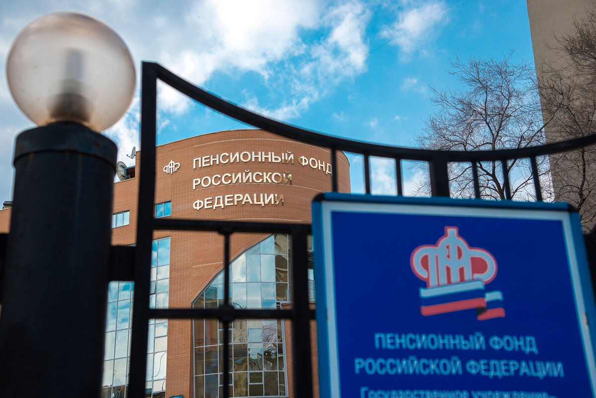 https://icdn.lenta.ru/images/2020/08/25/14/20200825140851343/pwa_list_rect_1280_ca97ffdd0df964a5864d67d93ef4f96b.jpg