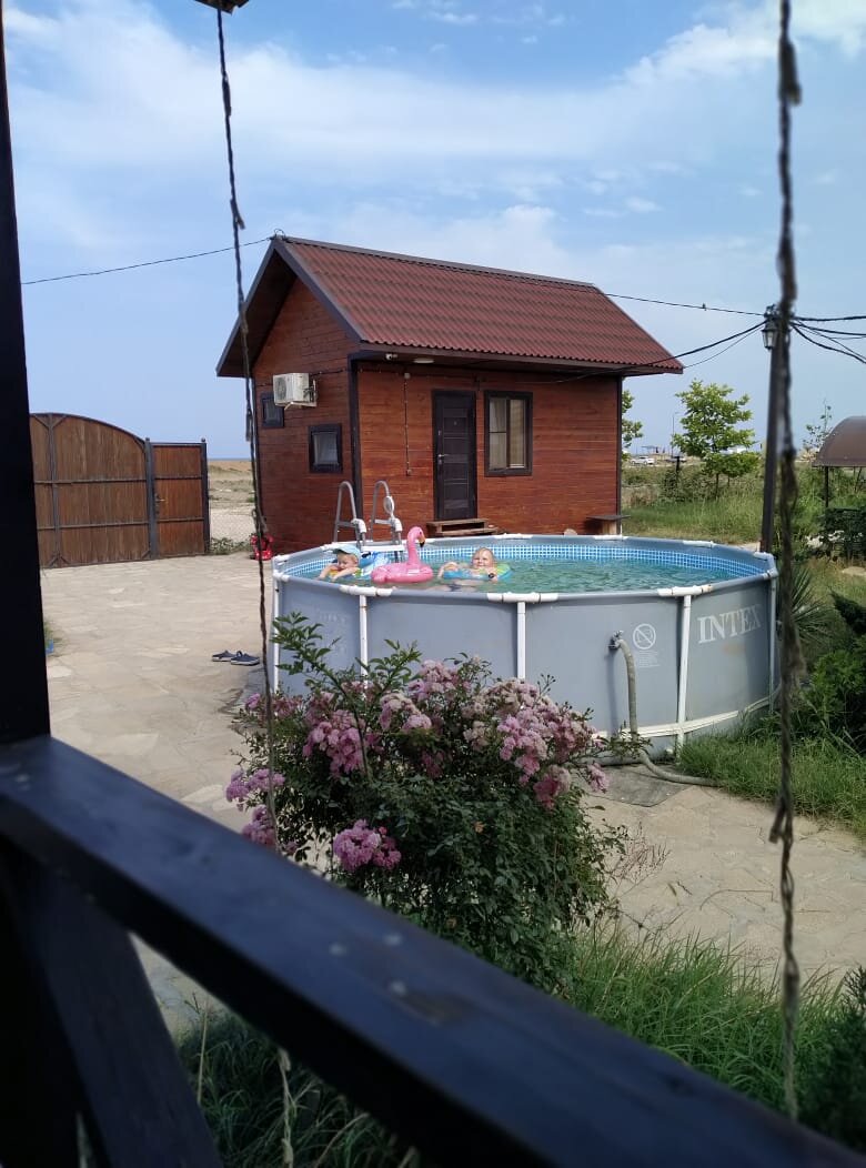 Бассейн всегда востребован у детей