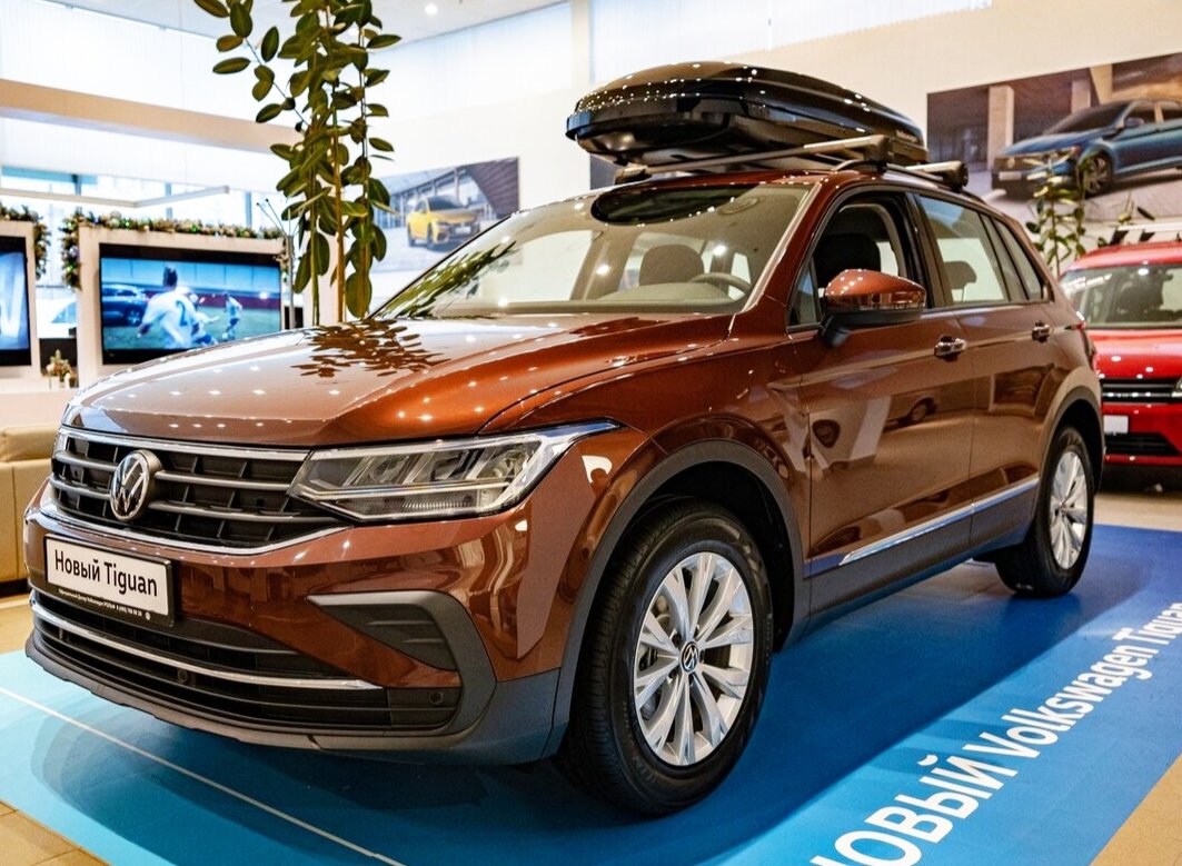 На фото новый Volkswagen Tiguan. Согласитесь, что он красиво смотрится? 