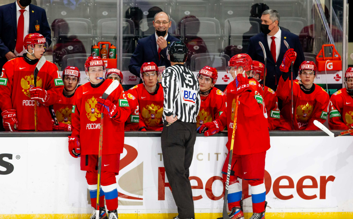 На остановке МЧМ-2022 приключения команды Сергея Зубова не закончились. Фото: ФХР