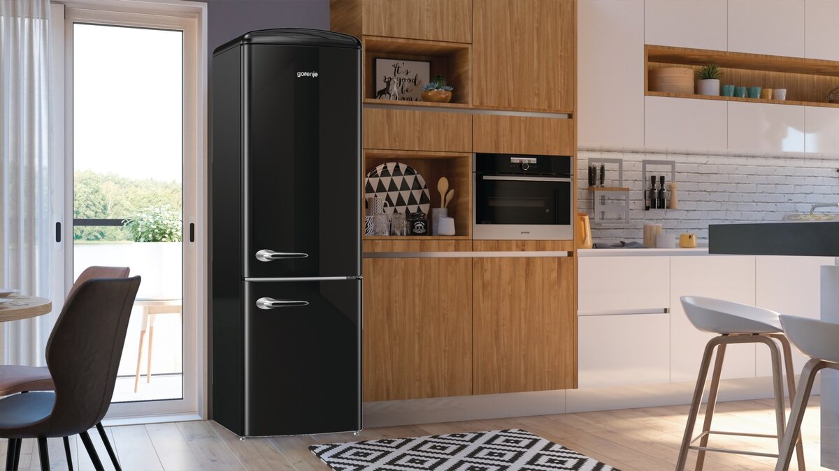 Двухкамерный холодильник Gorenje  в ретро стиле