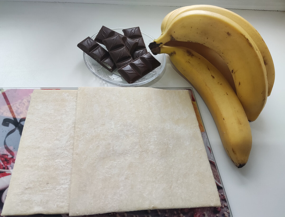 Домашние слоёнки с бананом, рецепт с фото — sunnyhair.ru