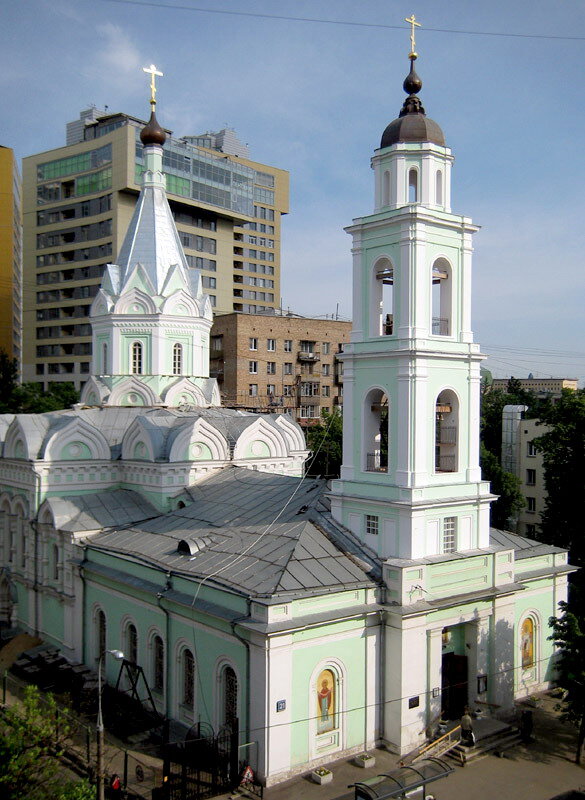 Храм живоначальной троицы на шаболовке настоятель фото