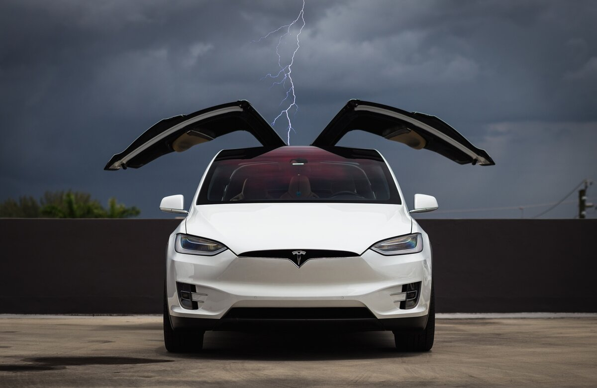 Машины Tesla model x зима