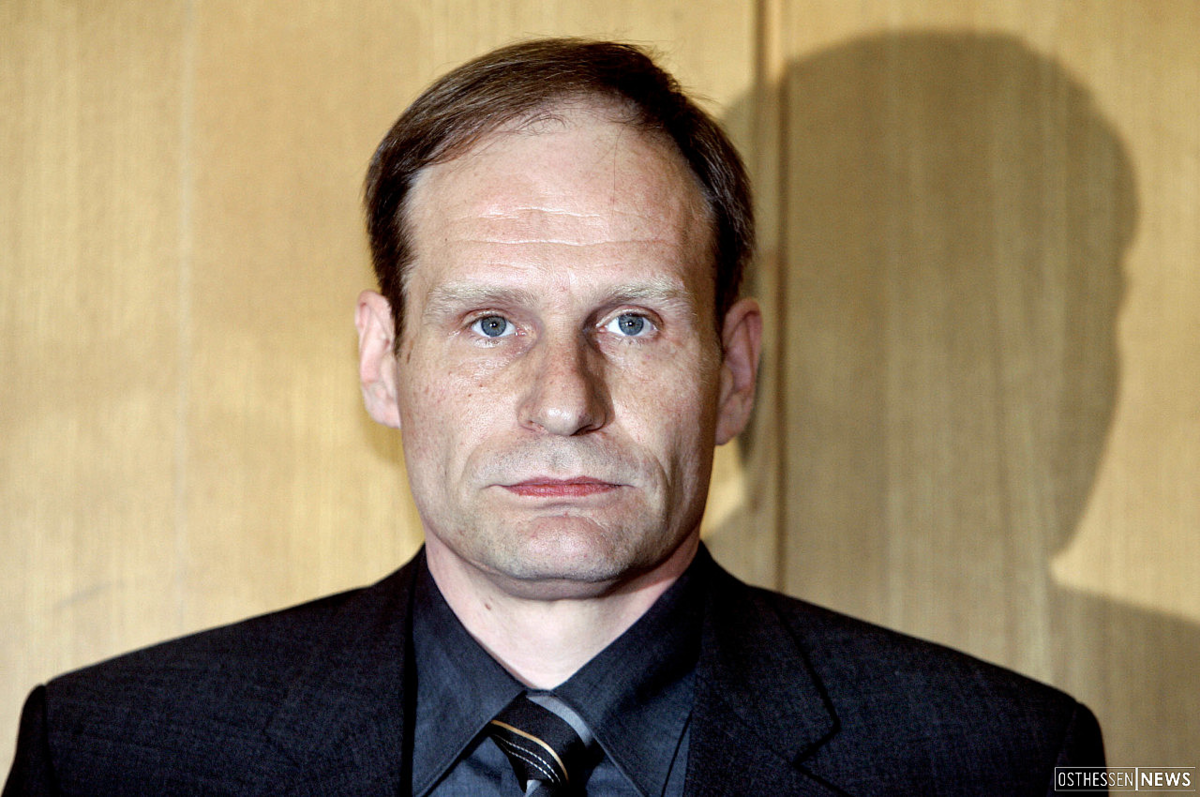 Юрген брандес. Армин Майвес. Armin Meiwes в 2001. Бернд Юрген Брандес.