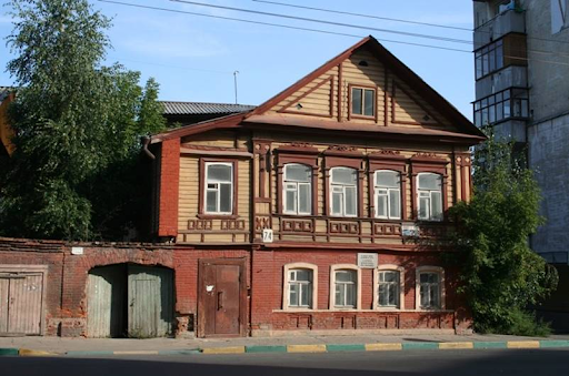 Дом купца Порхунова в Нижнем Новгороде, середина 19 века. Здесь когда-то, будучи еще совсем мальчиком, работал Максим Горький