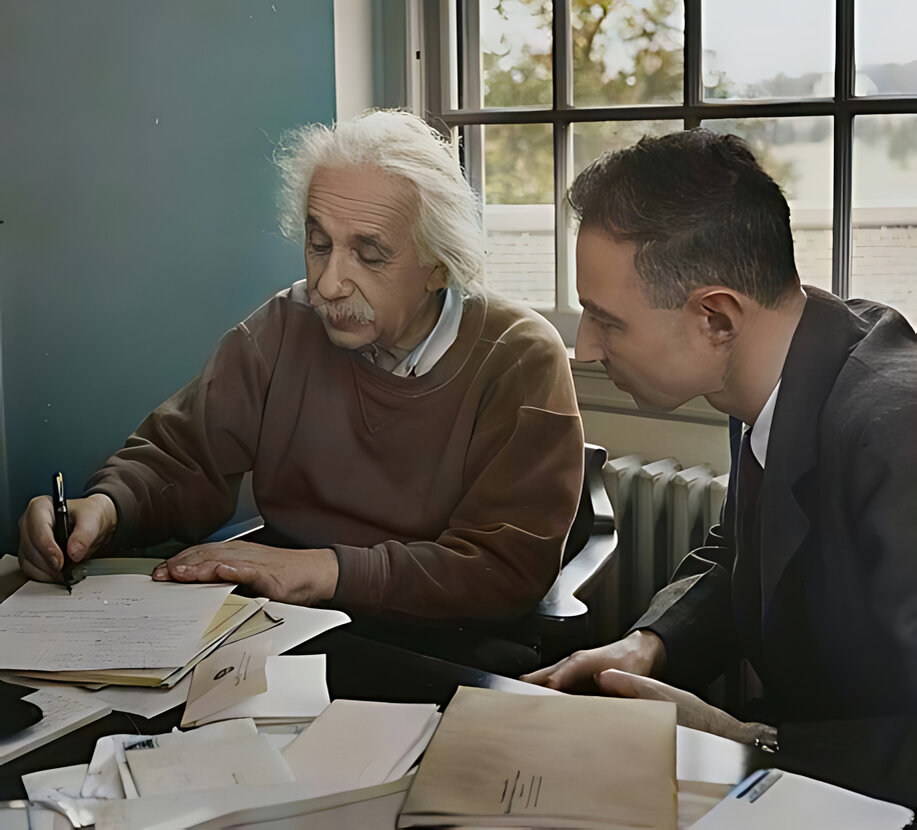 Бебинштейн видео. Портрет эйнштейна. Оппенгеймер и эйнштейн. Уравнение эйнштейна е мс2. Формула эйнштейна e mc2.