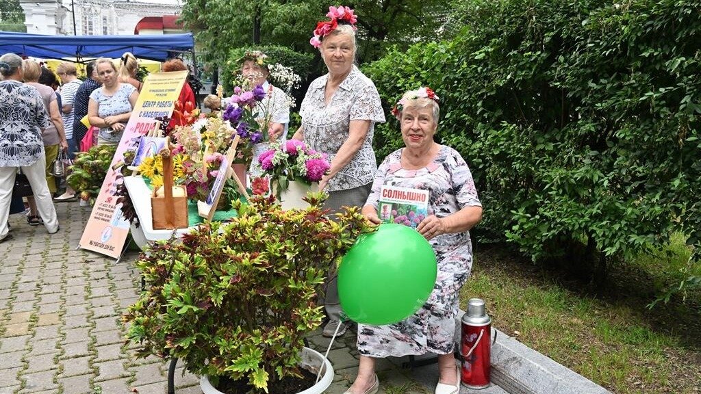     Участников мероприятия в парке «Динамо» приветствовал мэр города Сергей Кравчук.