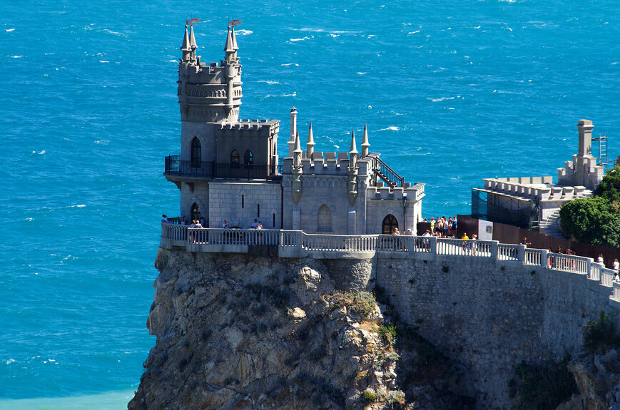 Ласточкино гнездо в 1877. Недвижимость в ялте ласточкино гнездо. Дворец-замок ласточкино гнездо(гаспра, ялта). Ласточкино гнездо википедия. Ялта замок ласточкино гнездо.