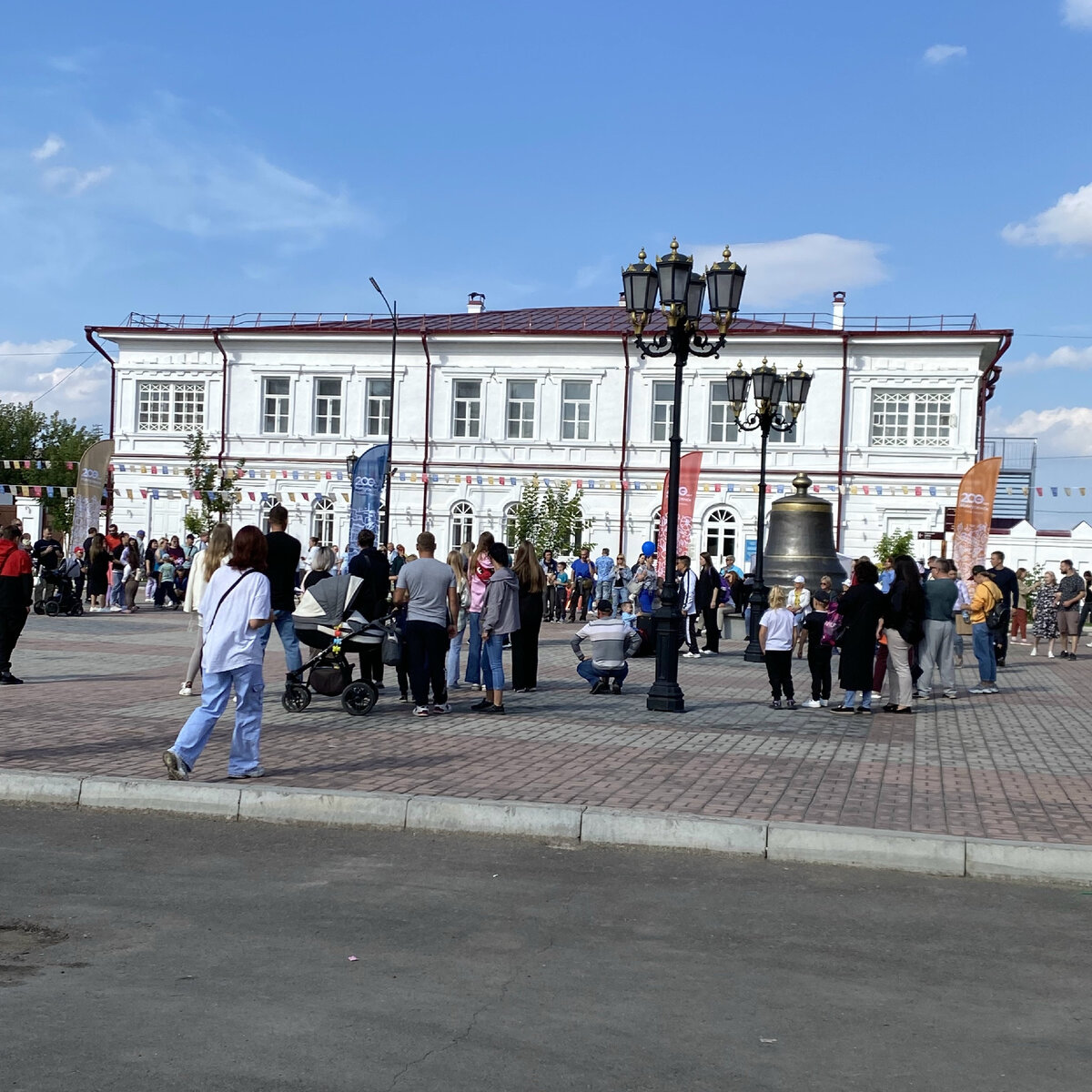 Ближе сфотографировать не удалось.